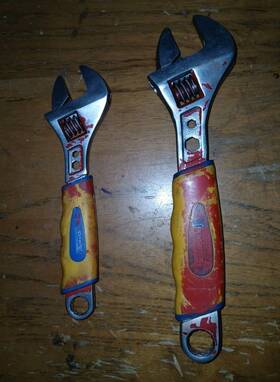 Advantek 36286 Adjustable Wrench Set 6 Inch And 8 Comfort Grip Wide Jaw Crescent Wrenches