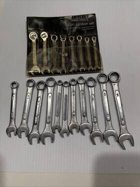00100110010011 Americraft Wrench Sets Metric And Standard Random Wrenches Pictured Handtools