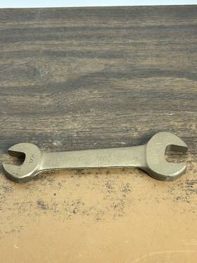 W702 Ampco Non-sparking Aluminum-beryllium Open End Wrench 11/16 Inch And 1/2