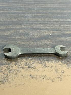 W-7040 Ampco W7040 Open Ended Wrench Nonspark 5/8 Inch 9/16