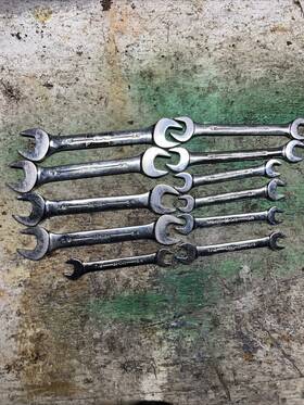 26-043 Armstrong 11 Piece Sae Wrench Lot Used