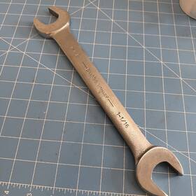 1036-b Billings Vitally 1-1/16 Inch X 1-1/8 Double Open End Wrench Usa 1036-b Billings Vitally 1-1/16 Inch X 1-1/8 Double Open End Wrench Usa
