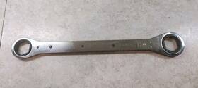 R3640sa Blue Point 1- 1/8 Inch X 1/4 Ratcheting Double Box End Wrench Usa