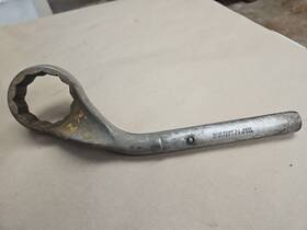 X720 Blue Point 12pt Offset Wrench. 2-1/2 Inch. Used Ships Free