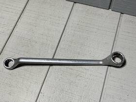 2812b Bonney 1 1/16 Inch - 1/4 . Box End Offset Wrench 12 Pt. Made Usa 2812b Bonney 1 1/16 Inch - 1/4 . Box End Offset Wrench 12 Pt. Made Usa