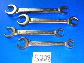 Rf54b Bonney Tools 4 Piece Sae. Flare Nut Line Wrenches 12 Point 5/8 - 1-1/16