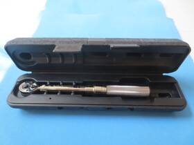 501mrmhss Cdi 1/4 Inch Dr. Click Torque Wrench Range 10-50 In/lb Looks Unused