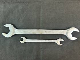 Ew-2224 Cornwell 2 Wrenches Ew 2224 And 10112 11/16 Inch X3/4 3/8 X5/16 Usa Block Logo