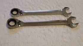 42426-gk-b Craftsman 42426-gk-b- 2ea. Ratcheting Combination Wrench Metric Polished 15mm And 17mm Usa