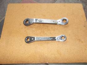 43369 Craftsman 43368/43369 Tools Off Set Ratchet Wrench Of 2 Metric 12mm 13mm 14mm 15mm