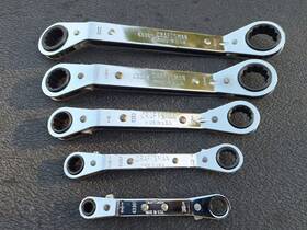 44375 Craftsman Usa 5-pc Sae Offset Ratcheting Box End Wrench Set 1/4 Inch To 7/8