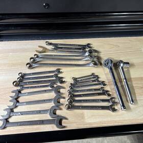 943706 Craftsman Vintage Wrench And Ratchet Lot