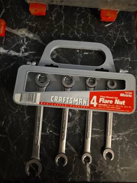 944196 Craftsman Metric Flare Nut Line Wrench Set 4-piece 9mm To 17mm 944196 Craftsman Metric Flare Nut Line Wrench Set 4-piece 9mm To 17mm