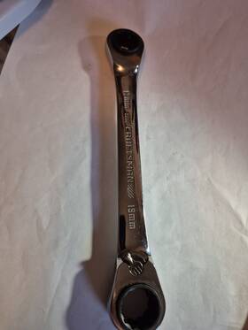Craftsman Cmmt99330 Reversible Ratcheting Box End Wrench 16-17-18-19 Mm