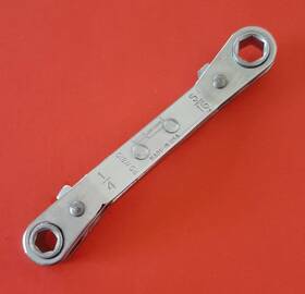 Row810 Craftsman Usa 1/4 Inch X 5/16 Offset Ratcheting Box Wrench 6pt Point