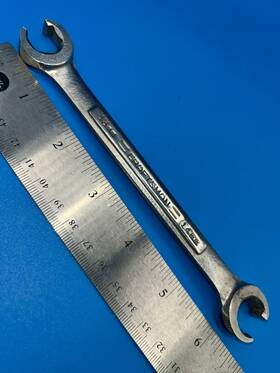 Vv44177 Craftsman Tools Flare Nut Line Wrench 13mm X 14mm Usa T-5-9