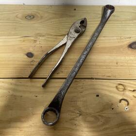C-8033-c Crescent 1 Inch X 15/16 12 Point Sae Offset Box End Wrench And 10 Pliers