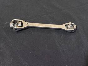 2495k Cta Tools 8-1 Oil And Lube Multi-wrench - 12-19mm Hex 6 Point Metric 2495k Cta Tools 8-1 Oil And Lube Multi-wrench - 12-19mm Hex 6 Point Metric