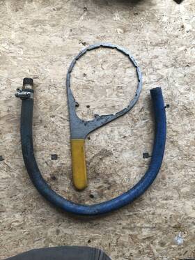 94665746 Davco Fuel Filter Wrench With Drain Hose