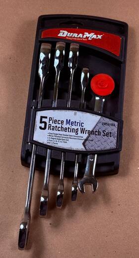 Uw50158a Dura Max 5 Piece Metric Ratcheting Wrench Set 8mm 10mm 13mm 14mm 17