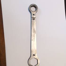 5-z-829 Ford Vintage Ratcheting Wrench Specifically Designed For Use With The Model T