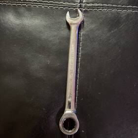 85582 Goodwrench 11/16 Inch Combination Ratcheting Wrench And Open End