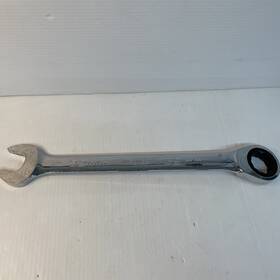 Wrlm32 Icon Tools Ratchet Combination Wrench Reversible 32mm 12pt - Pre Owned