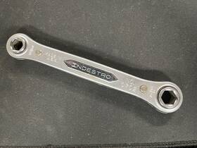 0702 Indestro Usa Sae 3/8 Inch X 7/16 Double Box End Ratcheting Wrench 6 Pt