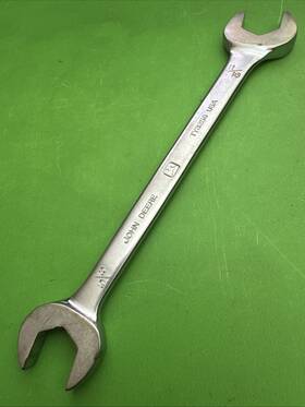 Ty3256 John Deere Usa Running Deer Logo Sae Sizes 5/8 Inch X 11/16 Open End Wrench