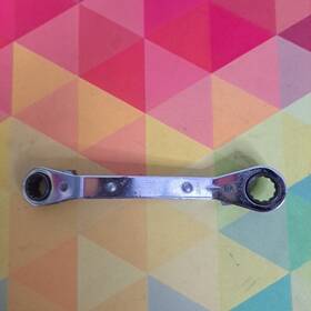 Row-1618dh Kastar -1618dh Offset Ratcheting Box Wrench 12 Pt. 1/2 / 9/16 Sae Made In Usa
