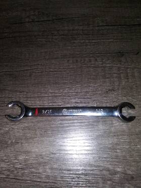 Kobalt 516047 5/16-in X 1/2-in 6-point Standard Sae Flare Nut Open End Wrench