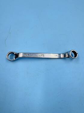 B01214 Mac Tools Short Sae 7/16 Inch - 3/8 Offset Box Wrench 5 Long