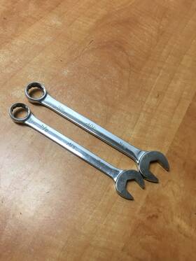 Cw22-cw20 Mac Tools Combination Wrenches Lot Of 2 Cw22 Cw20 11/16 5/8