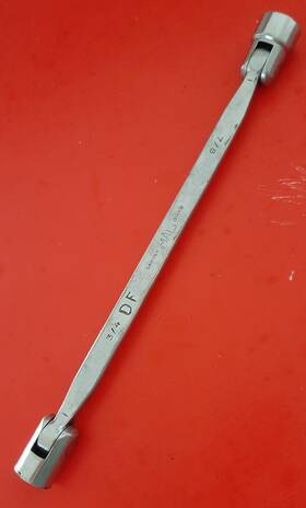 Fb2428 Mac Tools Usa Double End Flex Head Box Wrench 7/8 Inch X 3/4 12pt Initials Fb2428 Mac Tools Usa Double End Flex Head Box Wrench 7/8 Inch X 3/4 12pt Initials