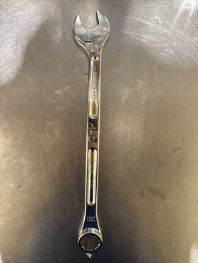 M28cl440 Mac Tools 28mm Metric Standard 12-point Chrome Combination Wrench Nice