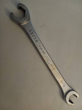 Ob2022 Mac Tools Usa -ob2022 5/8 Inch X 11/16 Double Line / Flare Nut 6-point Wrench Xlnt