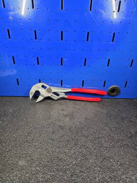 P10wrcst Mac Tools Nice Cst Ratchet Locking Adjustable Plier Wrench Red