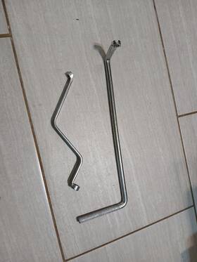 S168-s191 Mac Tools 2 1/4 Inch X 3/8 Brake Bleeder Wrench Model S168 And 10mm S191 Distributor
