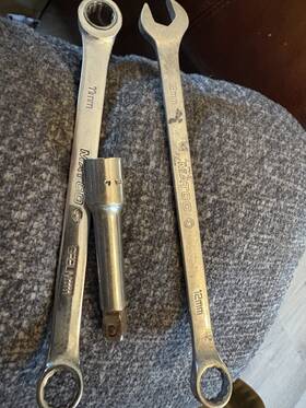 Grblm111 Matco Tools Lot Of 3 Tools. Used 3/8 Inch Extension #12 Wrench And #11 Ratcheting