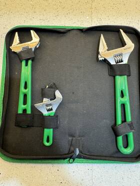 Saew3g Matco Tools 3 Piece Exoskeleton Adjustable Wrench Set - Green