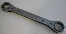 Wr26302 Matco Tools Usa 13/16 Inch X 15/16 Sae Ratcheting Box Wrench 12 Point