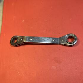 Wrom1618 Matco Tools 16mm X 18mm Offset Ratcheting Box End Wrench 12pt #