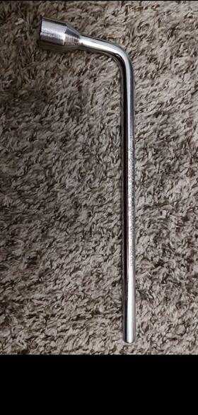 2215810004 Mercedes-benz 17mm Lug Wrench