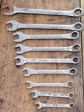 538863 Mismatched 9-piece Wrench Set Standard Combination Wrenches Brands 7/8 - 3/8