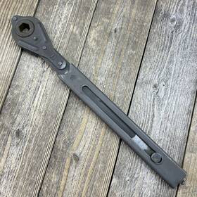 5g24 Mopar 1j11 Dodge Chrysler 5/8 Inch 6 Point Ratcheting Wrench Spare Tire Jack Tool
