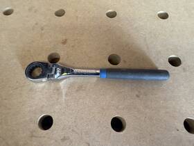 Mtn9410-17 Mountain 9410-17 17 Mm Spline Flex Head Ratchet Wrench Soft Handle