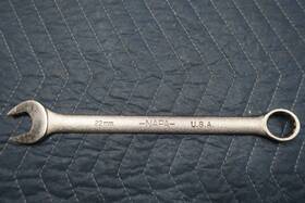 Ndm62 Napa 22mm Combination Wrench 12pt. Usa Lightly Used Great Shape See Pics Ndm62 Napa 22mm Combination Wrench 12pt. Usa Lightly Used Great Shape See Pics