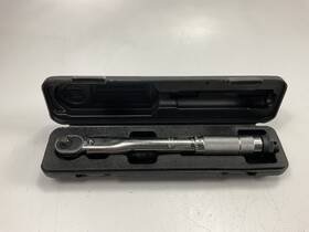27173-u10 Oem Tools Used #10 - 27173 3/8 Inch Drive Click Style Torque Wrench 20-200 Inch/lbs