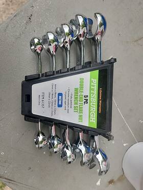 61357 Pittsburgh 5pc. Double-end Flare Nut Wrench Set Metric