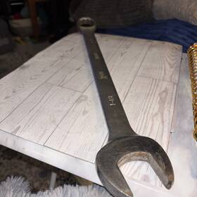 20148a Popular Mechanics Wrench 1 1/2